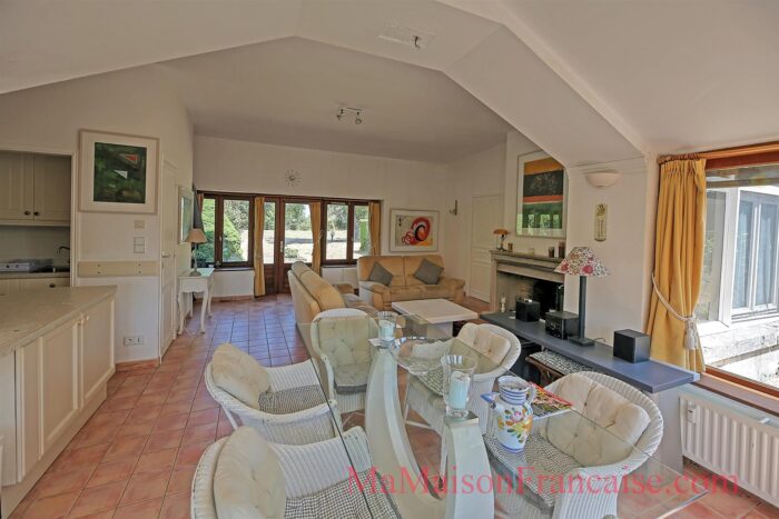 Image No.6-2 Bed Bungalow for sale