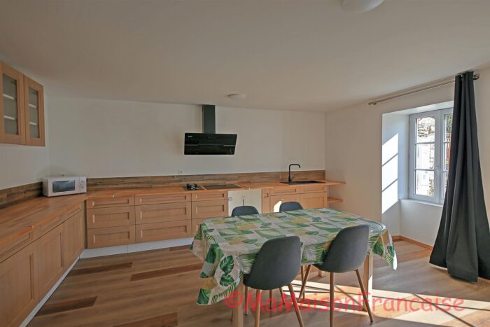 Image No.10-2 Bed House for sale