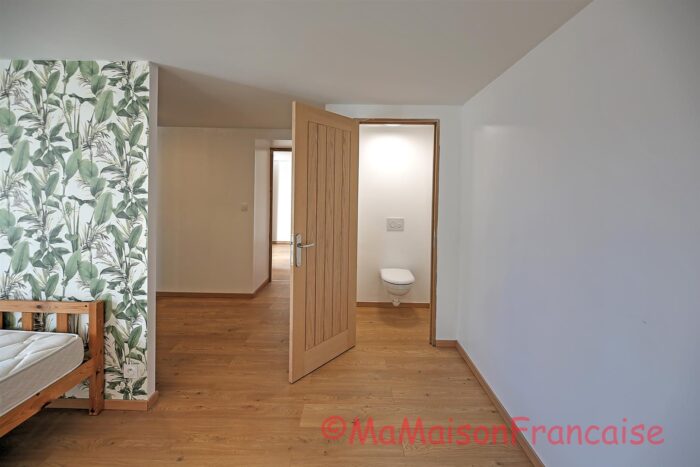 Image No.18-2 Bed House for sale