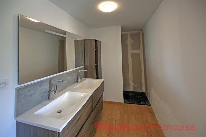 Image No.24-2 Bed House for sale