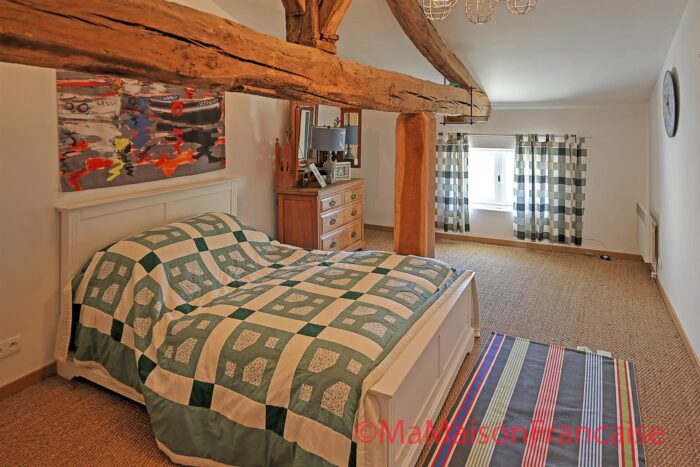 Image No.13-6 Bed House for sale