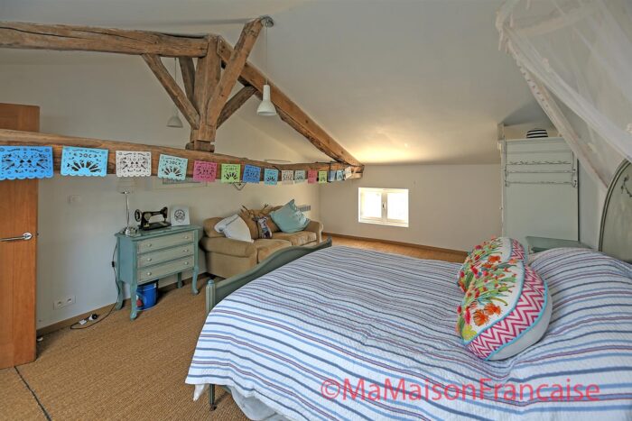 Image No.14-6 Bed House for sale