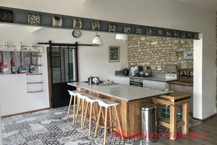 Image No.18-6 Bed House for sale