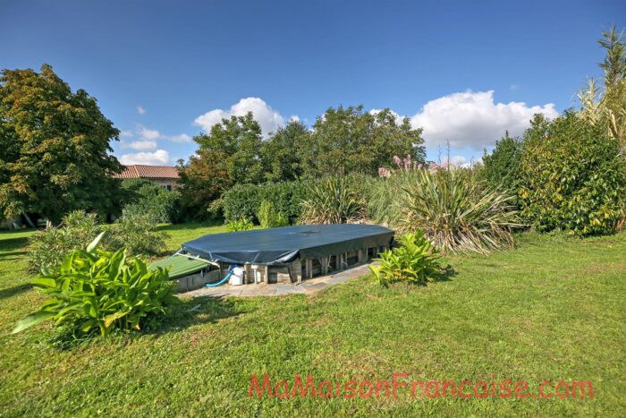 Image No.19-6 Bed House for sale