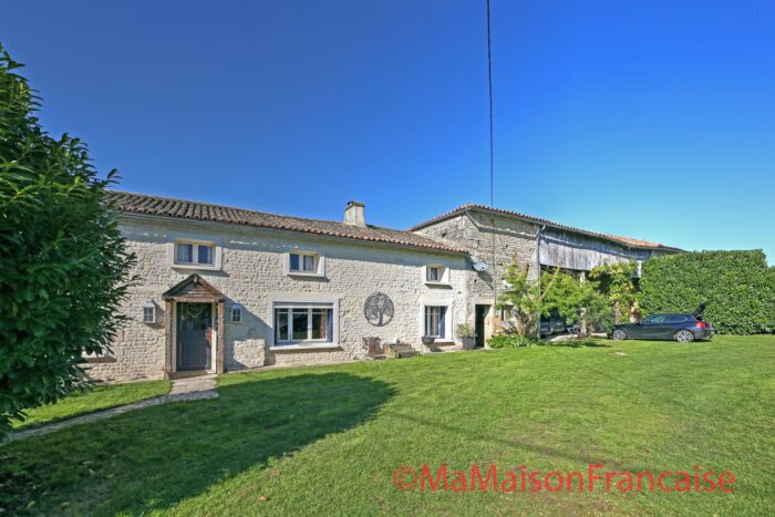 Image No.2-6 Bed House for sale