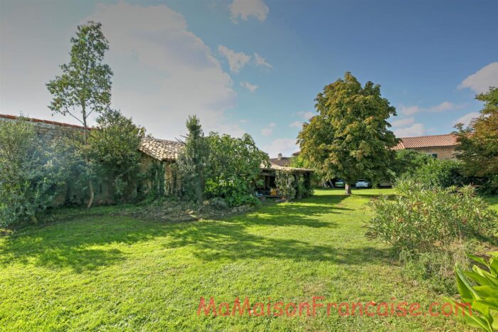 Image No.21-6 Bed House for sale