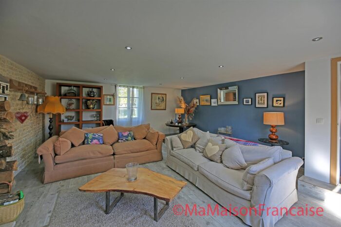 Image No.4-6 Bed House for sale