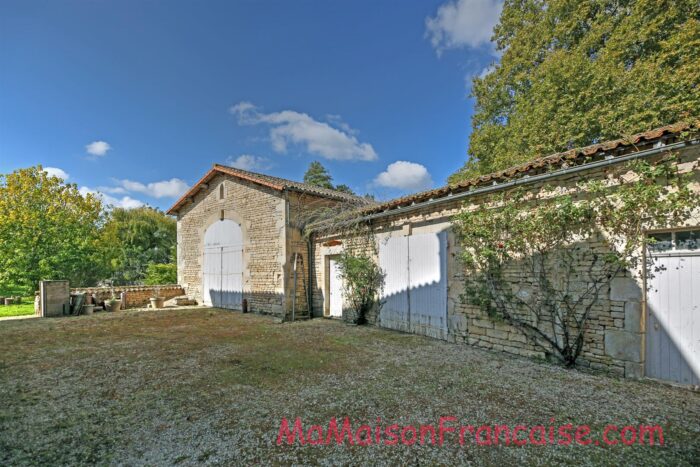 Image No.5-6 Bed House for sale