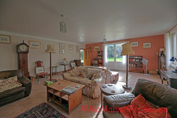 Image No.3-4 Bed House for sale