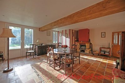 oyigv2wc8esl7sna8699za-700x467