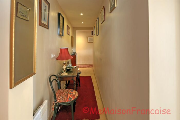 Image No.9-4 Bed House for sale