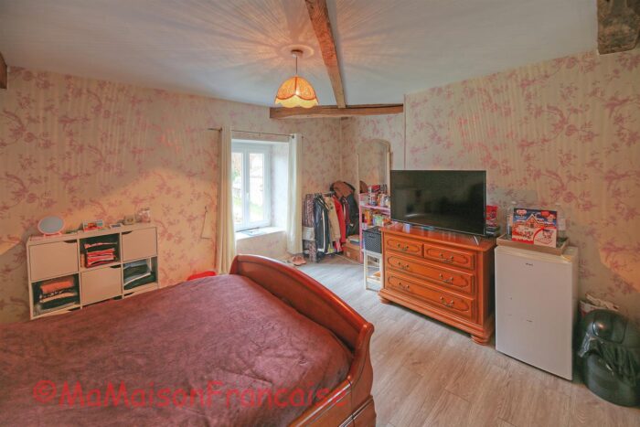 Image No.12-4 Bed House for sale