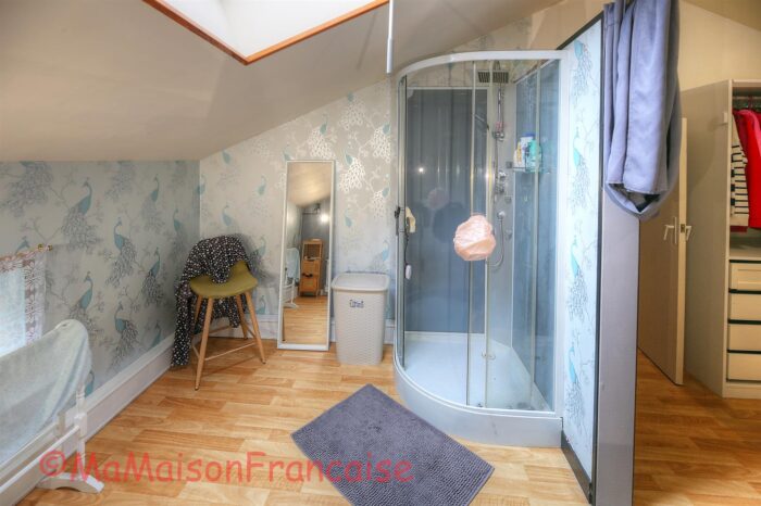 Image No.17-4 Bed House for sale