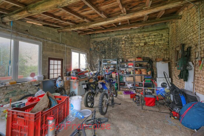 Image No.18-4 Bed House for sale