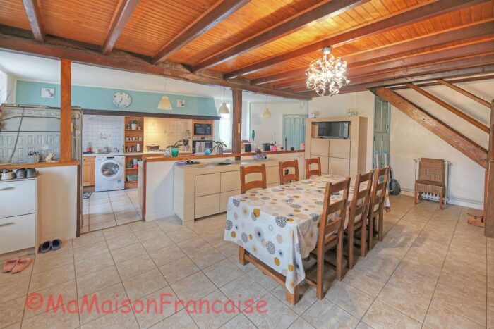 Image No.5-4 Bed House for sale