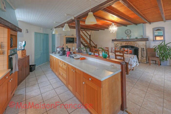 Image No.7-4 Bed House for sale