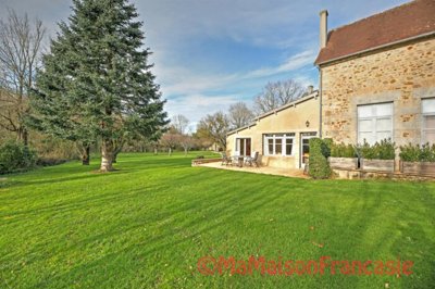 vxrp7ur-d0ytzj-uzdl4ea-700x467