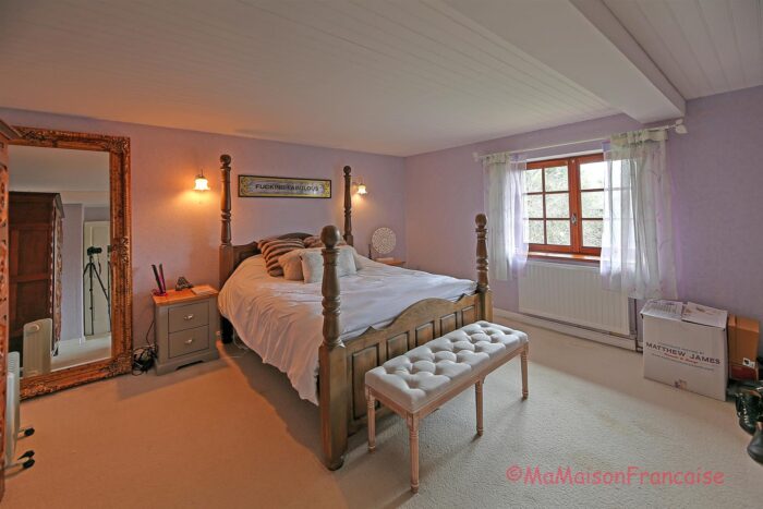 Image No.16-5 Bed House for sale