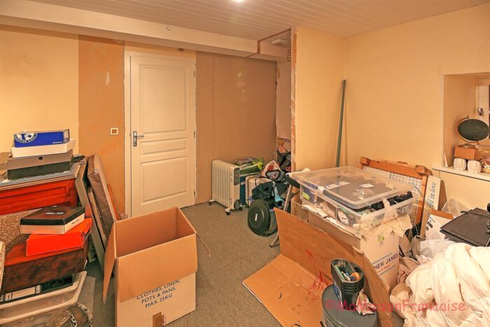 Image No.16-5 Bed House for sale