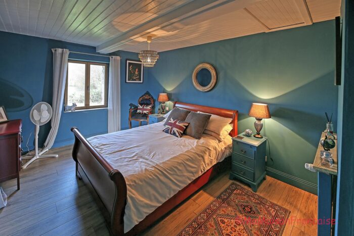 Image No.25-5 Bed House for sale