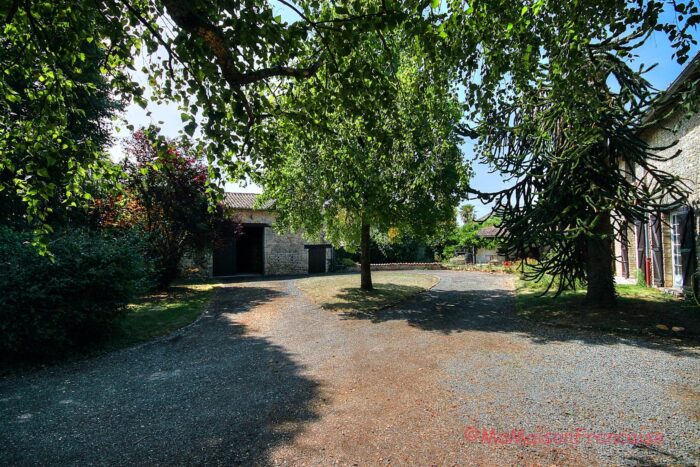 Image No.4-5 Bed House for sale