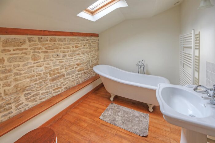 Image No.23-3 Bed House for sale