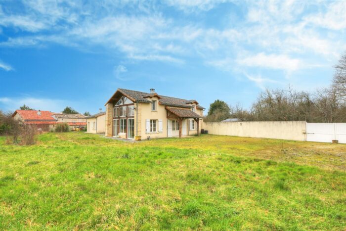 Image No.3-3 Bed House for sale