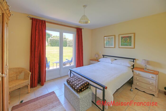 Image No.13-2 Bed House for sale