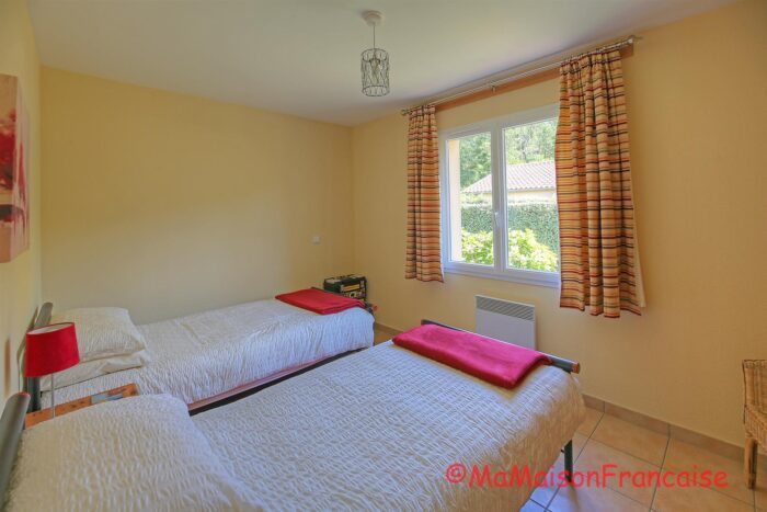 Image No.16-2 Bed House for sale