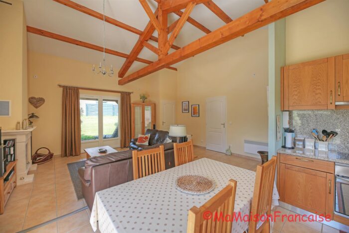 Image No.9-2 Bed House for sale