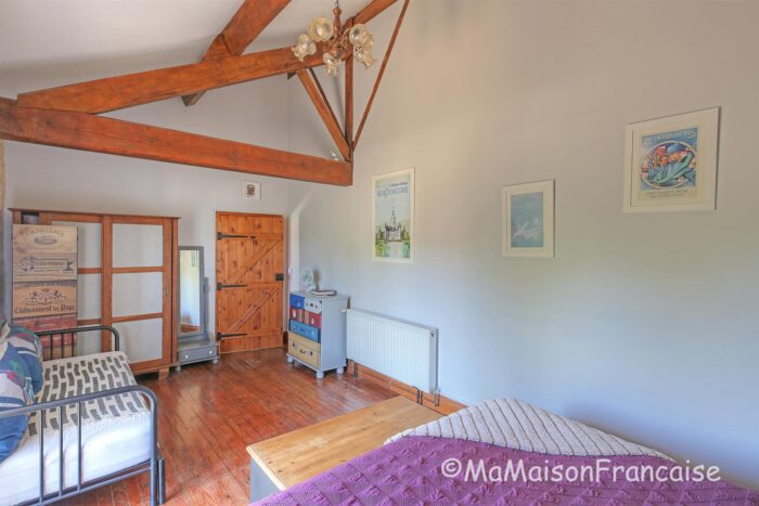 Image No.22-5 Bed House for sale