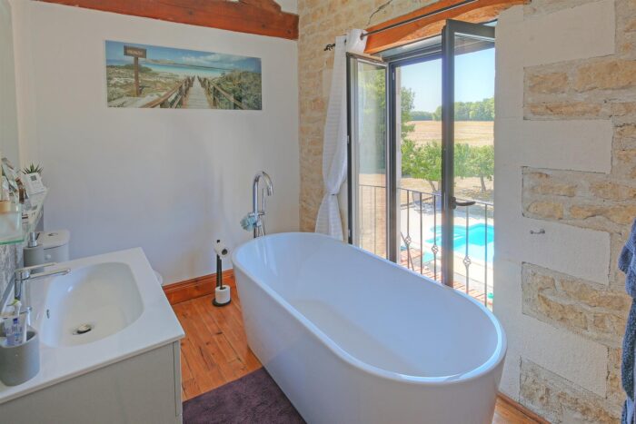Image No.29-5 Bed House for sale