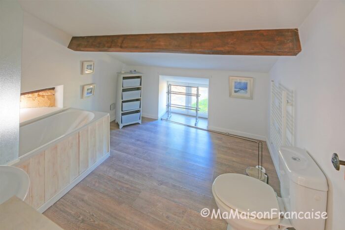 Image No.40-5 Bed House for sale