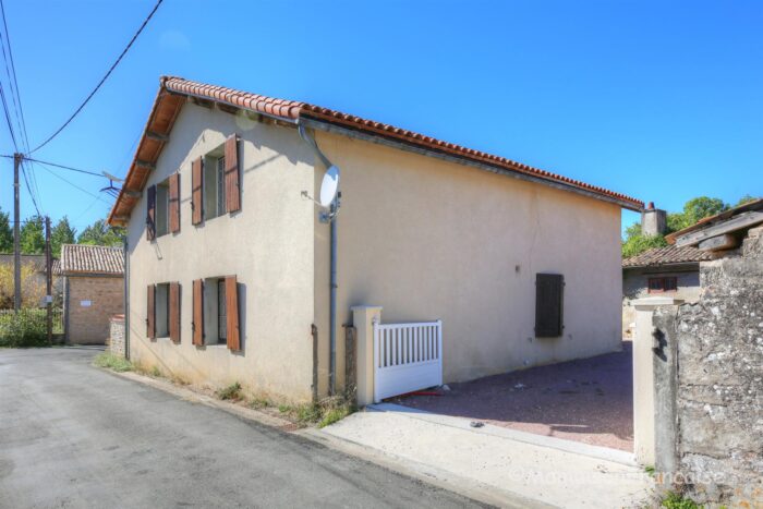 Image No.2-4 Bed House for sale