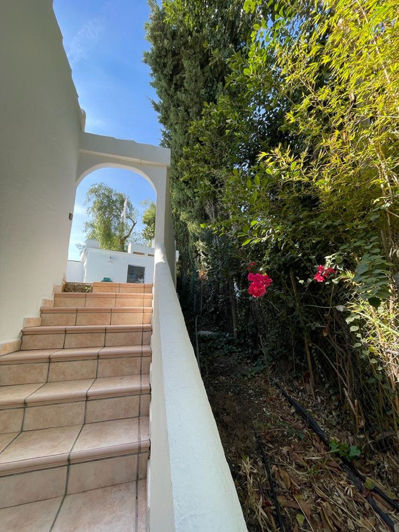 Image No.30-3 Bed Property for sale