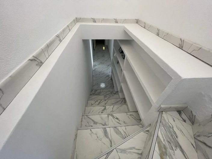 Image No.9-3 Bed Property for sale