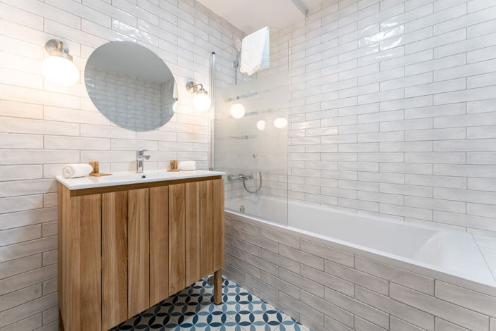 Image No.10-2 Bed Property for sale