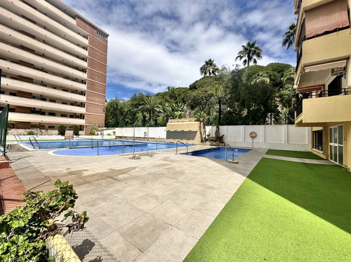 Image No.15-3 Bed Property for sale