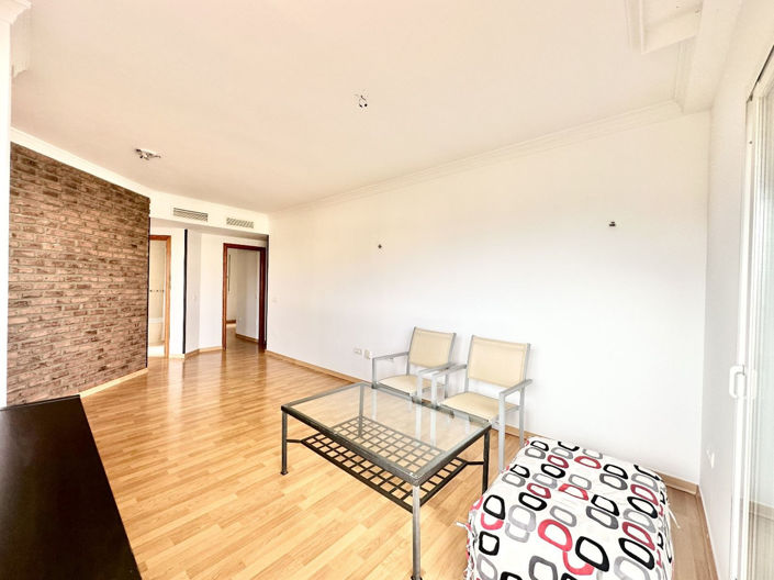 Image No.12-2 Bed Property for sale