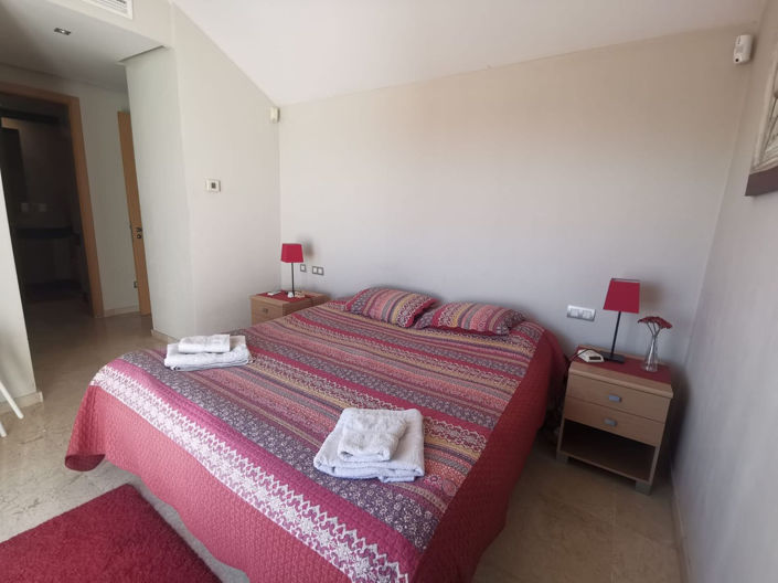 Image No.17-3 Bed Property for sale