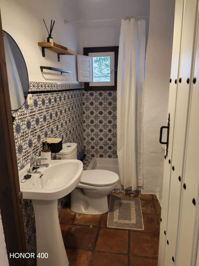 Image No.13-4 Bed Property for sale