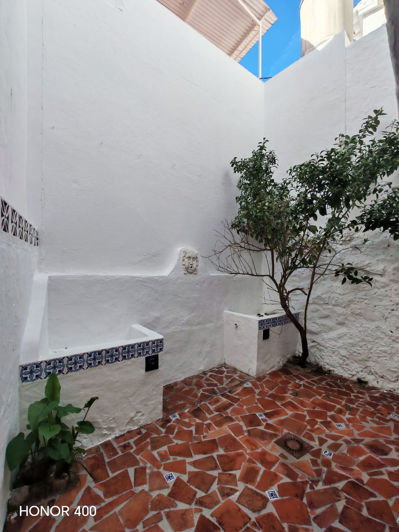 Image No.15-4 Bed Property for sale