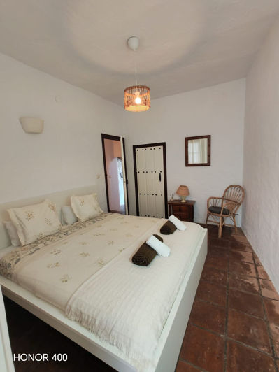 Image No.16-4 Bed Property for sale