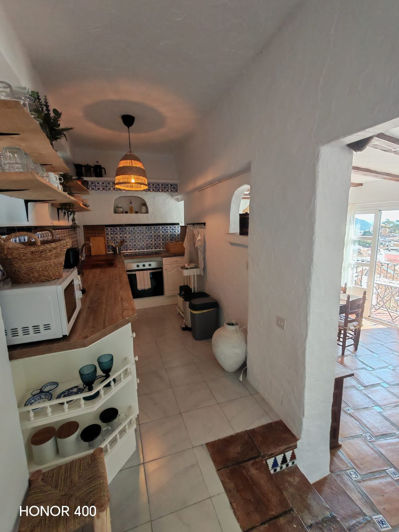 Image No.24-4 Bed Property for sale