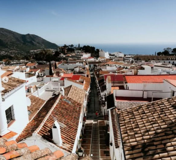 Image No.3-4 Bed Property for sale