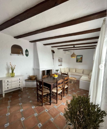 Image No.5-4 Bed Property for sale