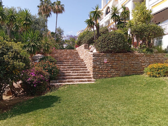 Image No.19-2 Bed Property for sale