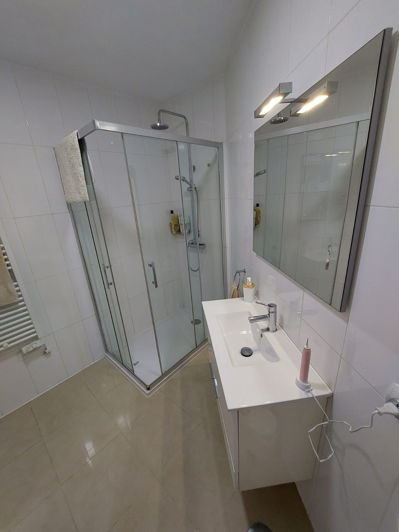 Image No.16-3 Bed Property for sale