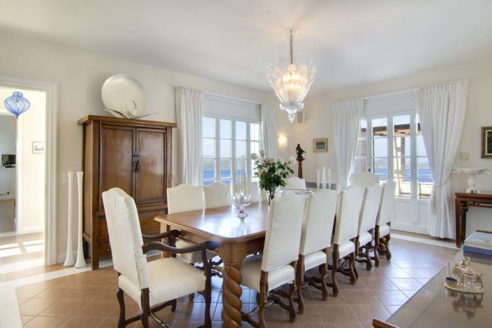 Image No.13-8 Bed Villa for sale