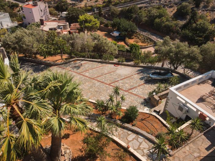 Image No.2-Un hôtel de 11 chambres à vendre à Agios Nikolaos